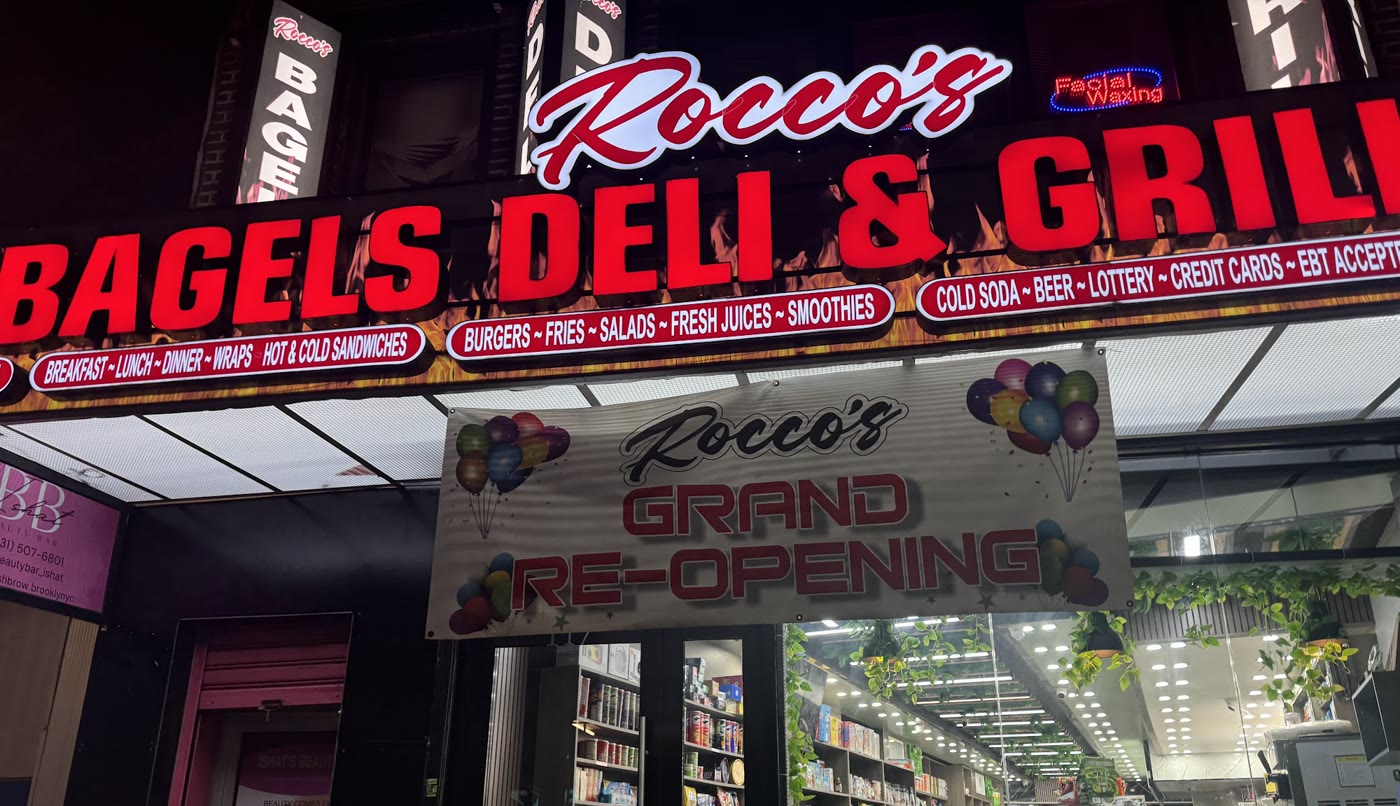 Rocco's Bagels Deli and Grill storefront sign